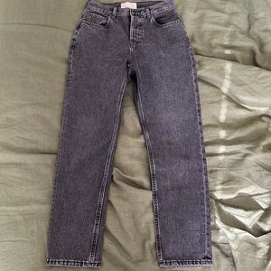 EVERLANE The 90s Cheeky Jean in Washed Black - Size 25